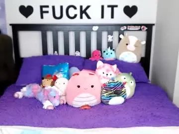 mackenziewolfe on Chaturbate