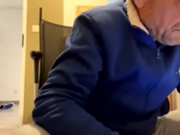 man38110 on Chaturbate