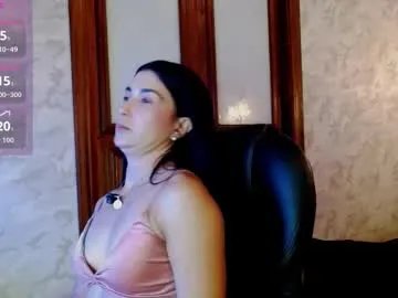 mariana96_ — GOAL: Show tits+rub nipples+teasing [36 tokens remaining] Welcome to my room! #natural #c2c #mature #new #cum