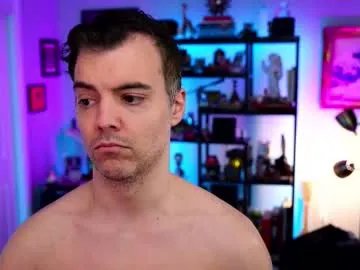 maxhughes on Chaturbate