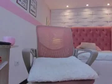 mhellissaw on Chaturbate