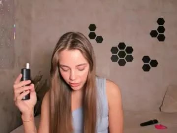 mia_com on Chaturbate