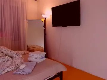 miapaw — Full naked [500 tokens left] #smalltits #athletics #natural  #skinny  #flexible