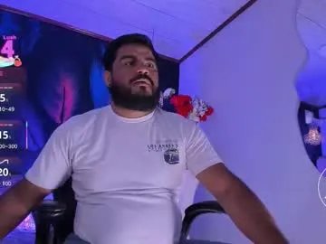 michaelbear_ on Chaturbate