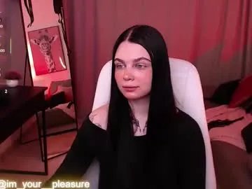 michela_fruet —  Valentine's Day Special tip 111tk and take one heart #feet #german #bdsm #slave #submissive