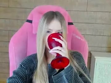 milanabalmain on Chaturbate