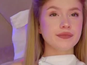 milanabalmain on Chaturbate