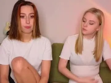 mimipaws on Chaturbate