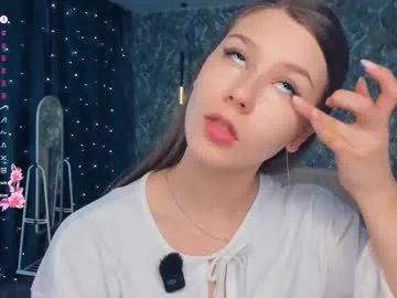 minditrelles on Chaturbate