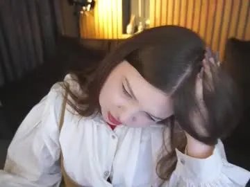 molinmoon on Chaturbate