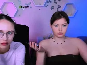 mona_cloud on Chaturbate