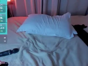 moonlight8_ on Chaturbate