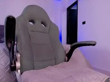 mr_mikee_ on Chaturbate