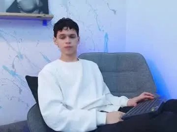 mykelcano on Chaturbate