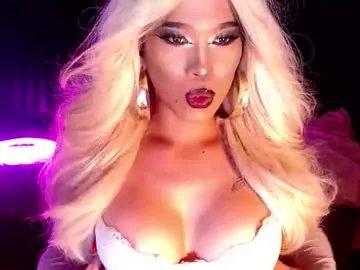 mylovingsofia on Chaturbate