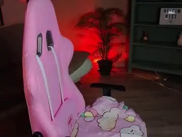 naomiyoru on Chaturbate