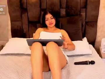 naomy_smithx on Chaturbate