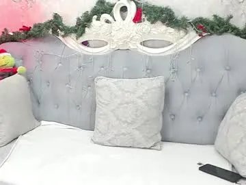 noelmarsh on Chaturbate