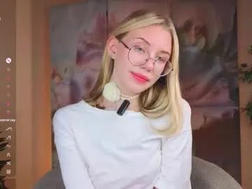 odelyncure on Chaturbate