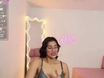 peachy_tay on Chaturbate