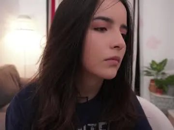 raychell_black on Chaturbate