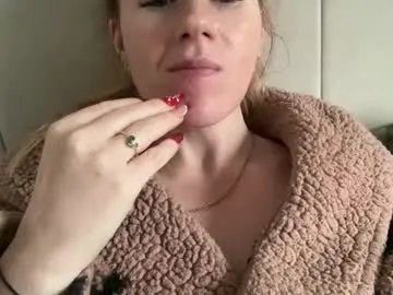 red_head_rosie_69 on Chaturbate