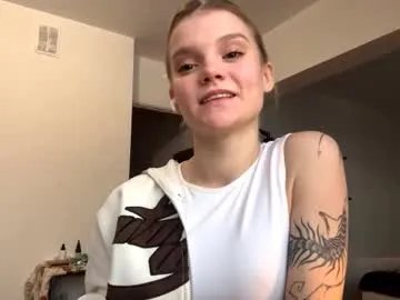 rendabecnel — Goal:Biggest smile ever :Hello! I'm Tiffany, I'm new here:    #18 #new #teen #shy #smalltits #young [0 tokens remaining]