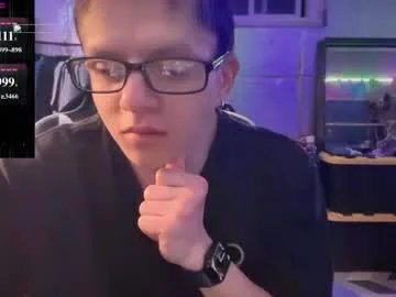 robertcicijr21 on Chaturbate