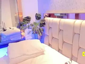 rosetemple on Chaturbate