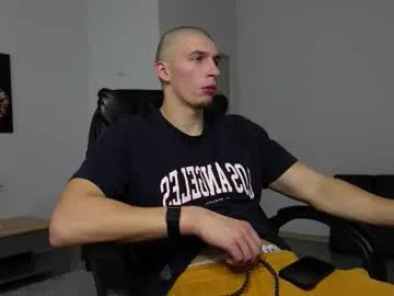 ryan_dozer on Chaturbate