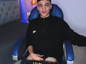 samblack_ on Chaturbate