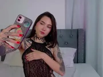 sara_queen9 on Chaturbate