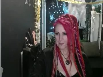 saucysky on Chaturbate