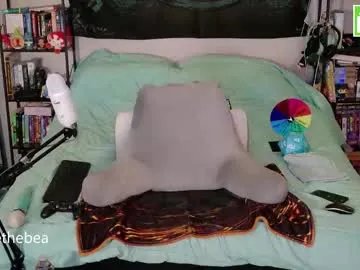 savethebea on Chaturbate