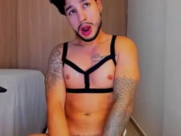 sirs_papi on Chaturbate