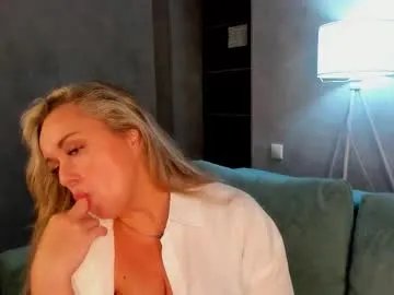 sky_kuper on Chaturbate