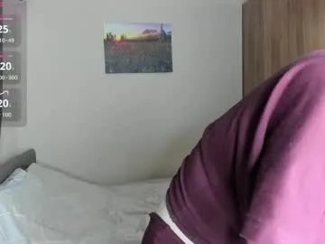 skyedavis — GOAL: take off my shorts<3 [122 tokens remaining] Welcome to my room! #pussy #doggy #blond #lovense #tits