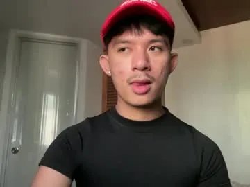 sweetguy102103 on Chaturbate