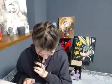 tiny_felicity — Let's put on an interesting and hot show together.. #new #tease #pvt #striptease #c2c [1000 tokens remaining]