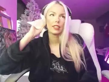 tinykylie on Chaturbate