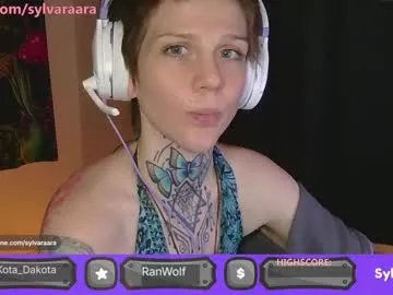 tricky_nymph on Chaturbate