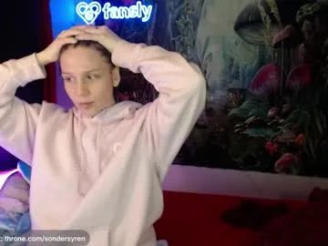 tricky_nymph on Chaturbate