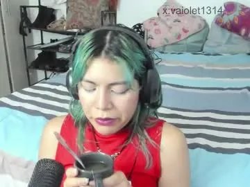 vaioletuwu on Chaturbate