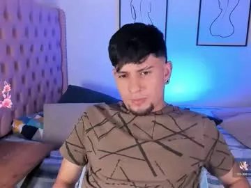 valentinoo_10's avatar