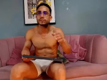 vans_ross on Chaturbate