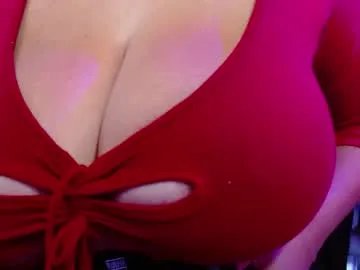 viiolleta — GOAL: BLOWJOB + SPIT TITS [122 tokens remaining] If you want heat, you will find it here ... do you dare to light the spark? #curvy #bigboobs #latina #mature #bbw