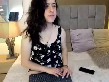 violet_nova1 on Chaturbate