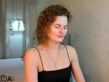 wanda_gomez — GOAL: Show me your ass [5 tokens remaining] Welcome to my room! #skinny #pvt #redhead #flexible #dildo #smalltits