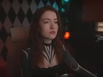 ynnenbrynn on Chaturbate