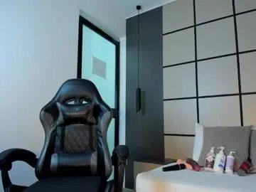 zoee_zi on Chaturbate